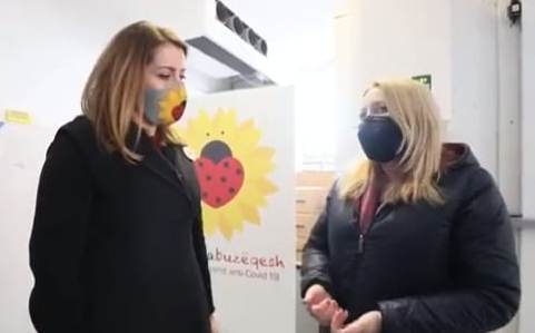 Sputnik V aplikohet sot: Nga e diela nis vaksinimi masiv per moshat mbi 70 vjec